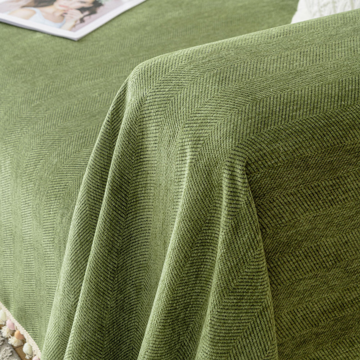 Housse de canapé Liora – Housse durable à motif chevrons, finition à franges
