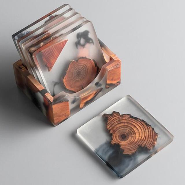 Sous-verres en bois naturel et résine – Design unique en pin, imperméables et résistants à la chaleur