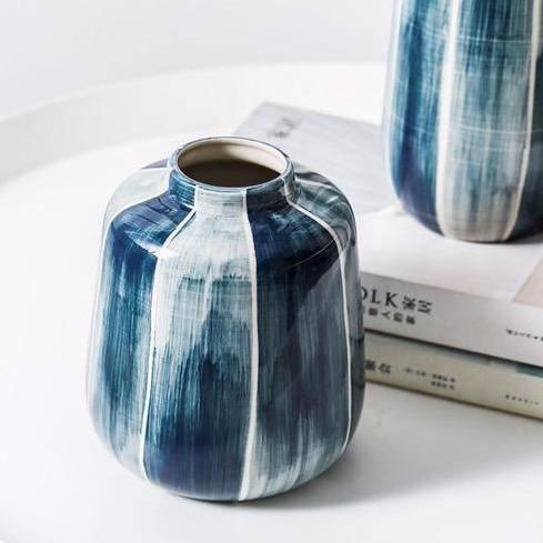 Regal Highlight Vase