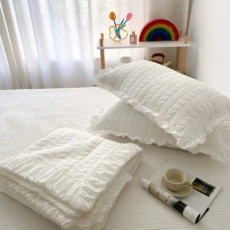 Parure de lit Ortekor | Couette d'été légère à bords volantés | Confort polyvalent pour toutes les saisons