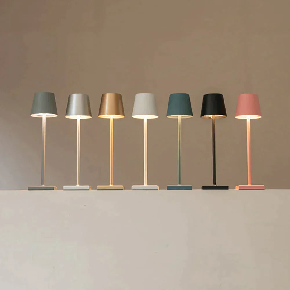 Lampe de table LED rechargeable et portable avec variateur d'intensité – Lampe de bureau sans fil à piles pour salon, chambre, terrasse et restaurant
