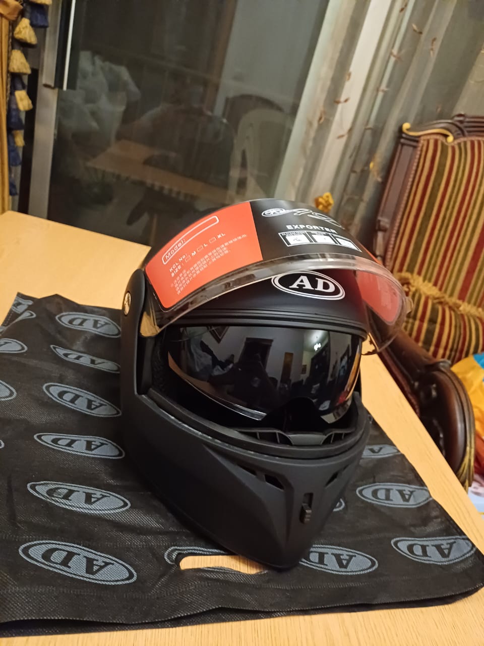 Casque intégral de moto avec coque résistante aux impacts, casque intégral ventilé avec visière anti-rayures pour adultes