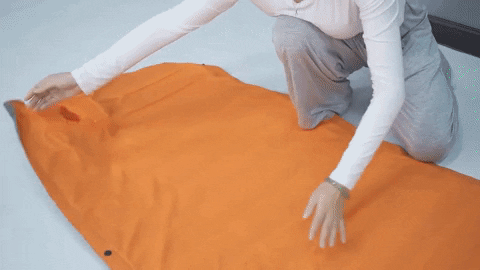 Prêt pour l'aventure | Matelas de camping gonflable avec pompe à pied intégrée | Imperméable et portable pour un confort en extérieur