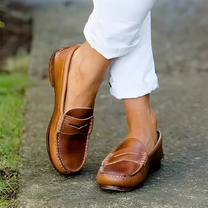 Mocassins classiques à talon bas pour femme
