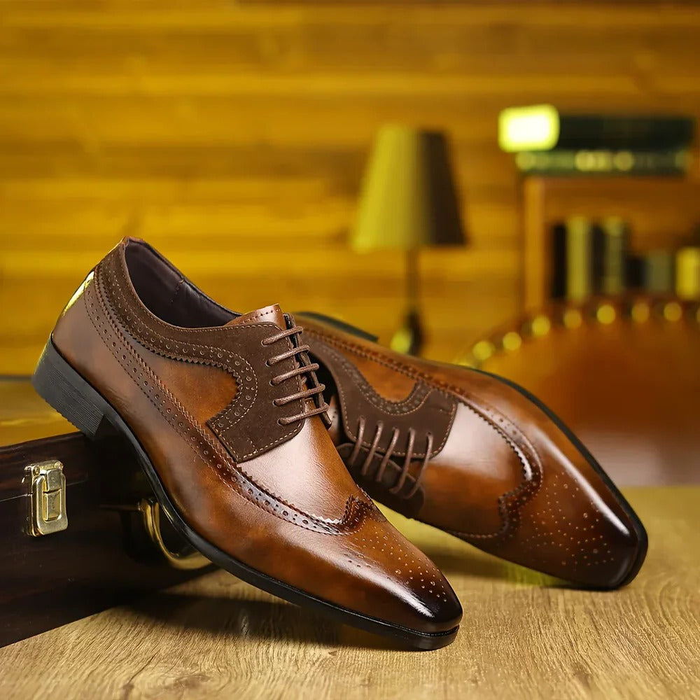 Chaussures de ville en cuir poli pour homme
