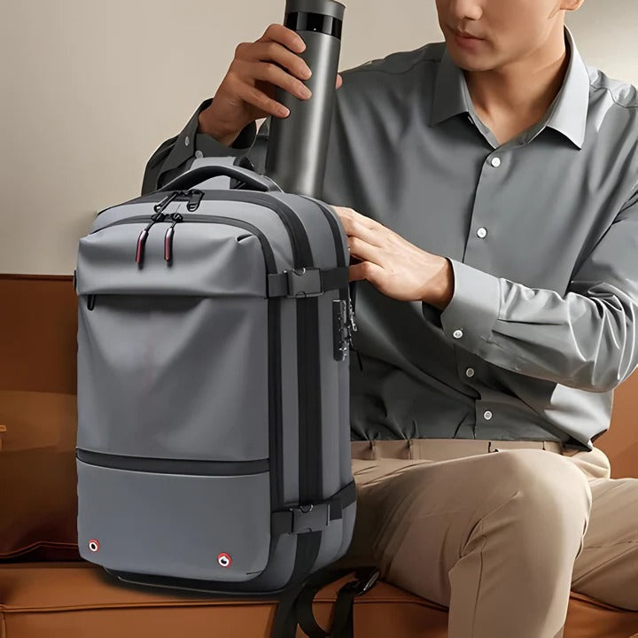 Sac à dos de randonnée compact avec intérieur organisé