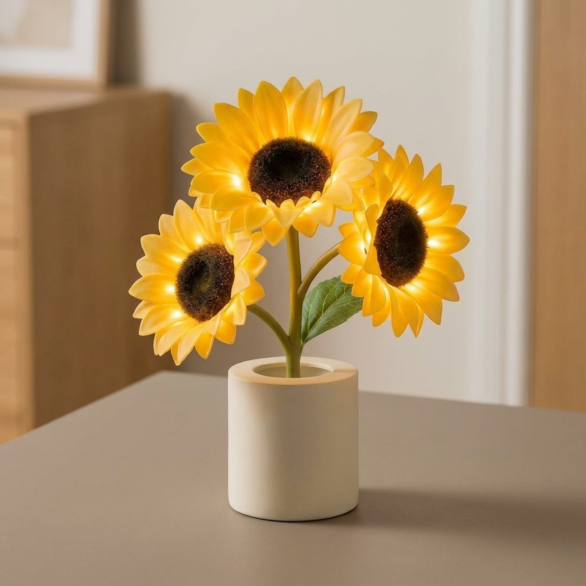 PETALRAY – Cordless Table Lamp for Elegant Floral Ambience