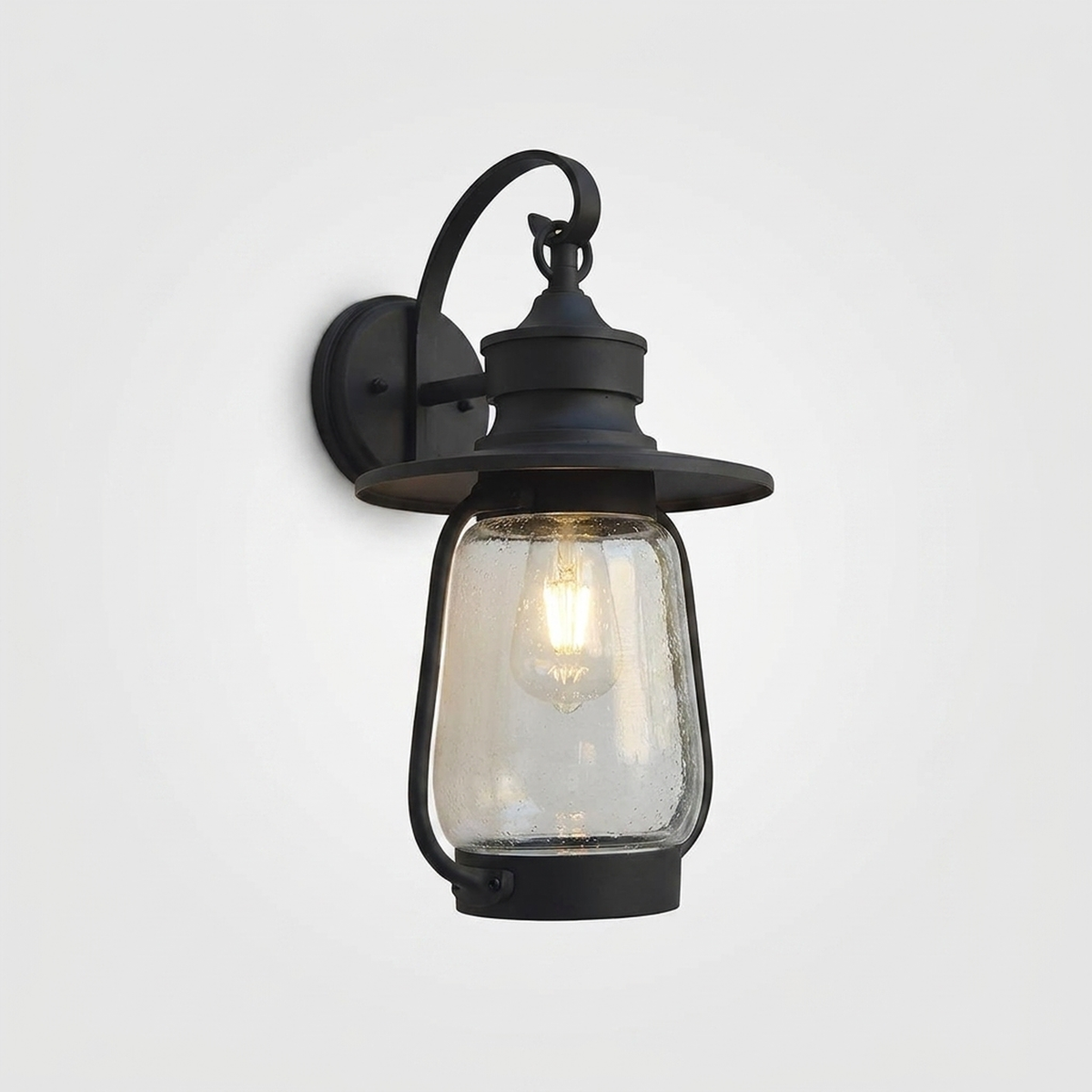 HERITAGELANT – Retro Wall Sconce for Timeless Exterior Glow
