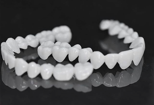 Cosmetic Tooth Cover for Missing Teeth & Gaps — Reusable Snap-On Veneers for Men & Women