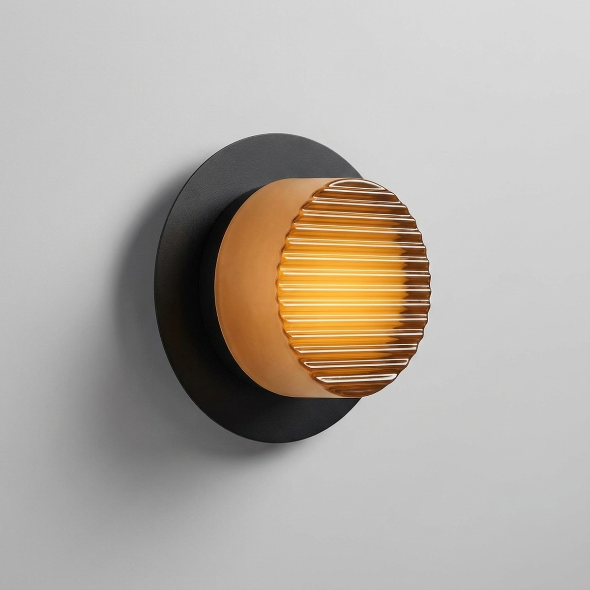 FORMELLE – Sculpted Wall Sconce for Elegant Mood Lighting