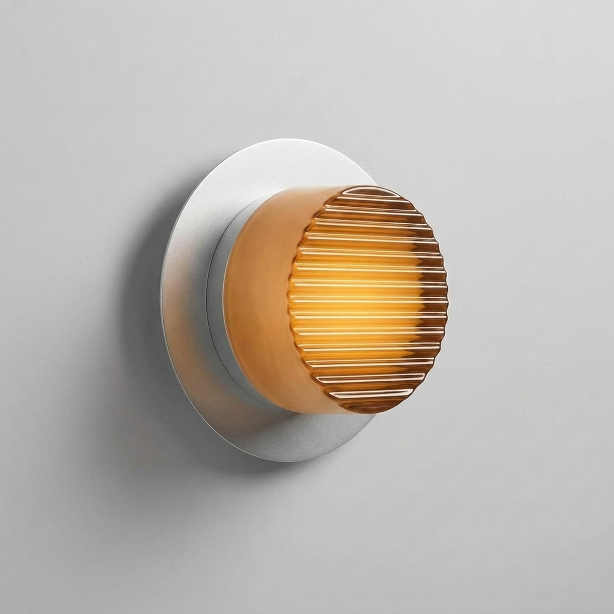 FORMELLE – Sculpted Wall Sconce for Elegant Mood Lighting