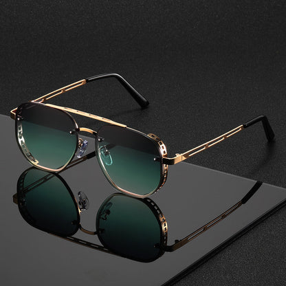 Round Metal Sunglasses with UV Protection for Men & Women – Lightweight Everyday Eyewear