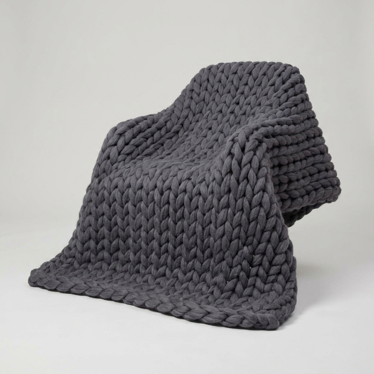 LOOMHAVEN – Chunky Knit Blanket for Elegant Warmth