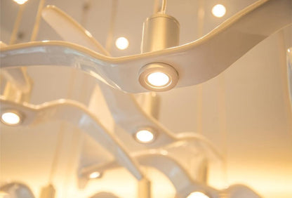 Suspension sculpturale en forme d'oiseau avec éclairage LED à hauteur réglable, filaire, pour îlots de cuisine, tables de salle à manger et espaces de vie, en blanc ou