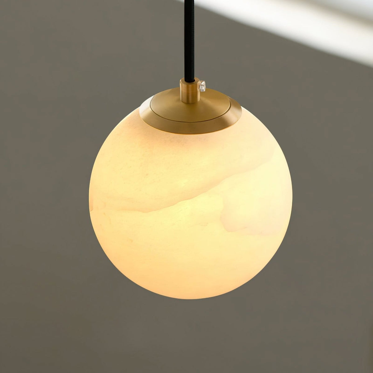 Suspension lumineuse globe en pierre, cordon réglable de 10 à 15 cm, luminaire minimaliste moderne pour chambre, salle à manger, cuisine, salon et entrée