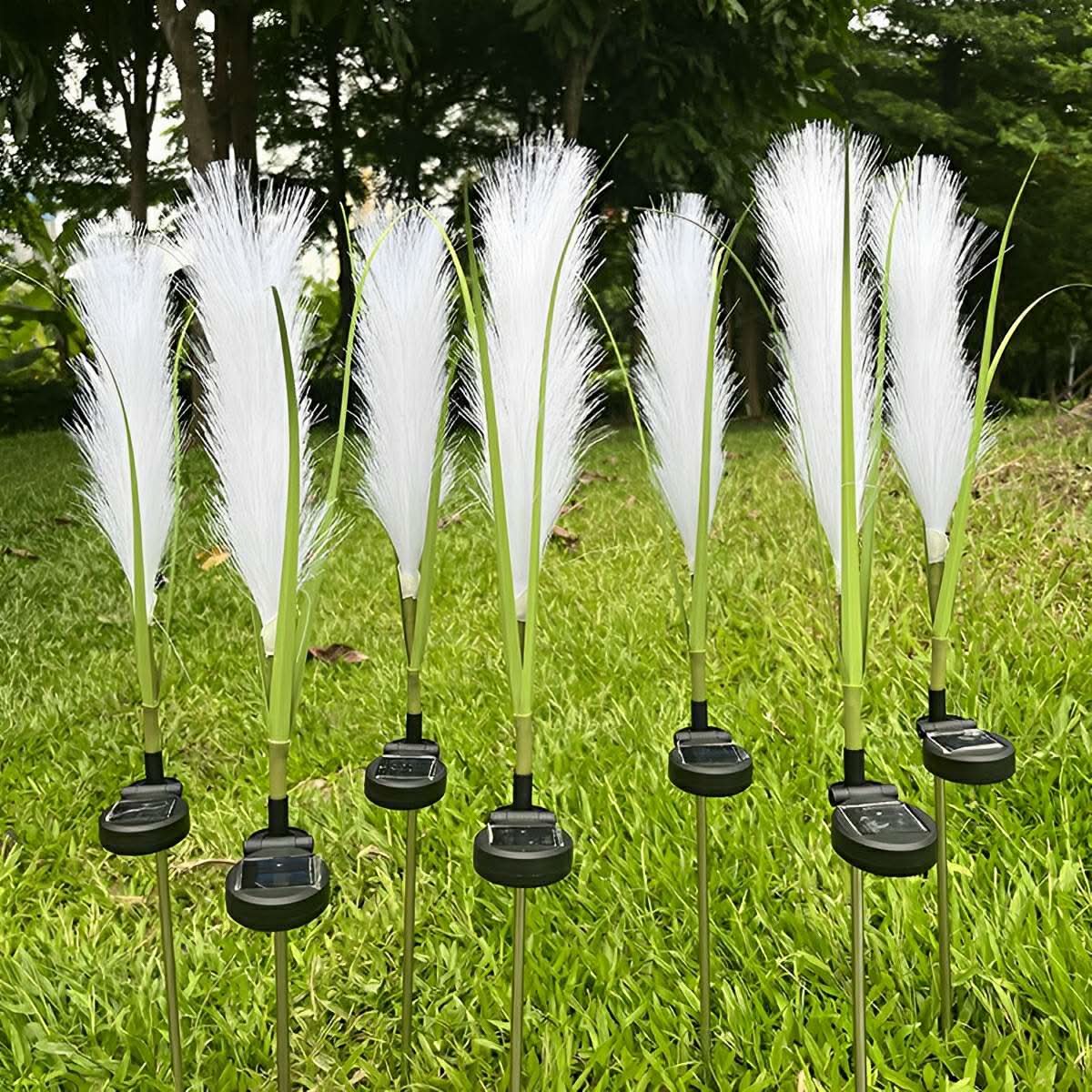 REEDGLOW – Solar Reed Pathway Lights for Serene Garden Ambience