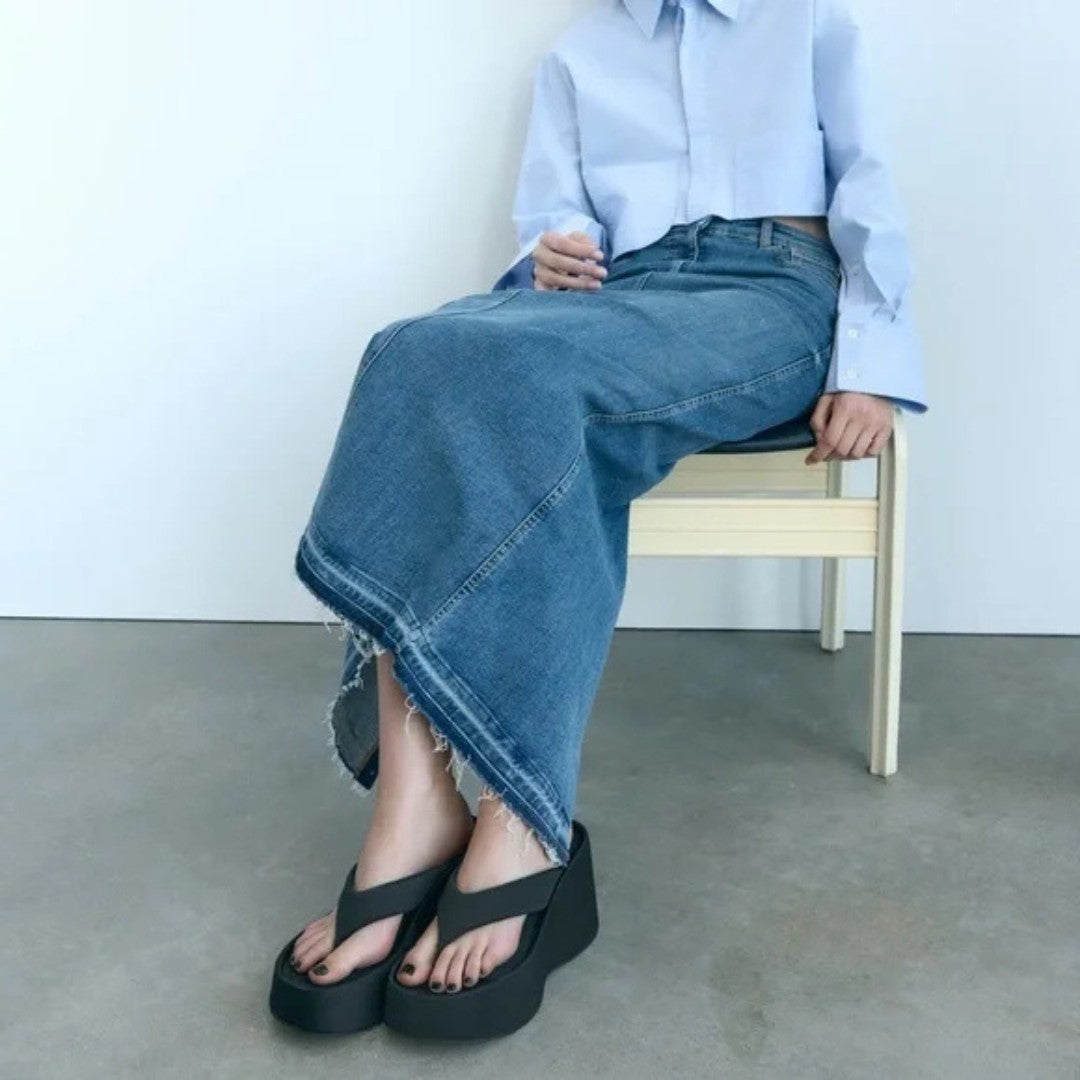 Comfort Step | Cushioned Flip Flops with Non-Slip Sole | Lightweight Design for Everyday Comfort