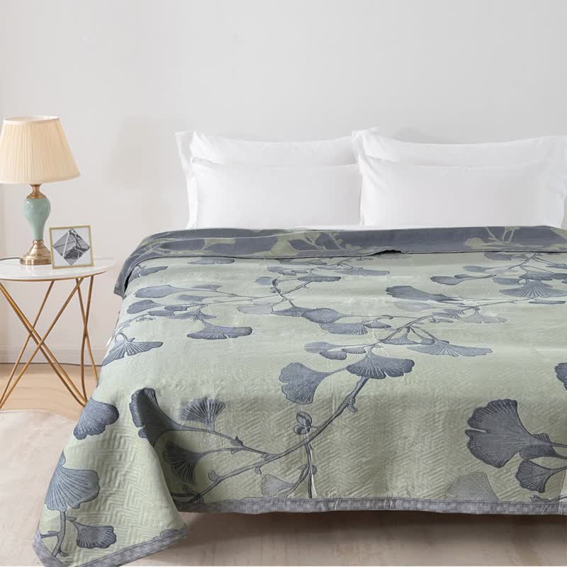 Reversible Cotton Gauze Quilt with Ginkgo Leaf Pattern – Lightweight Jacquard Bedspread for Summer & Air Conditioning – Eco-Friendly