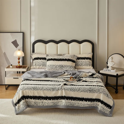 WARMCOCOON – Double-Layer Blanket for Comfortable Evenings