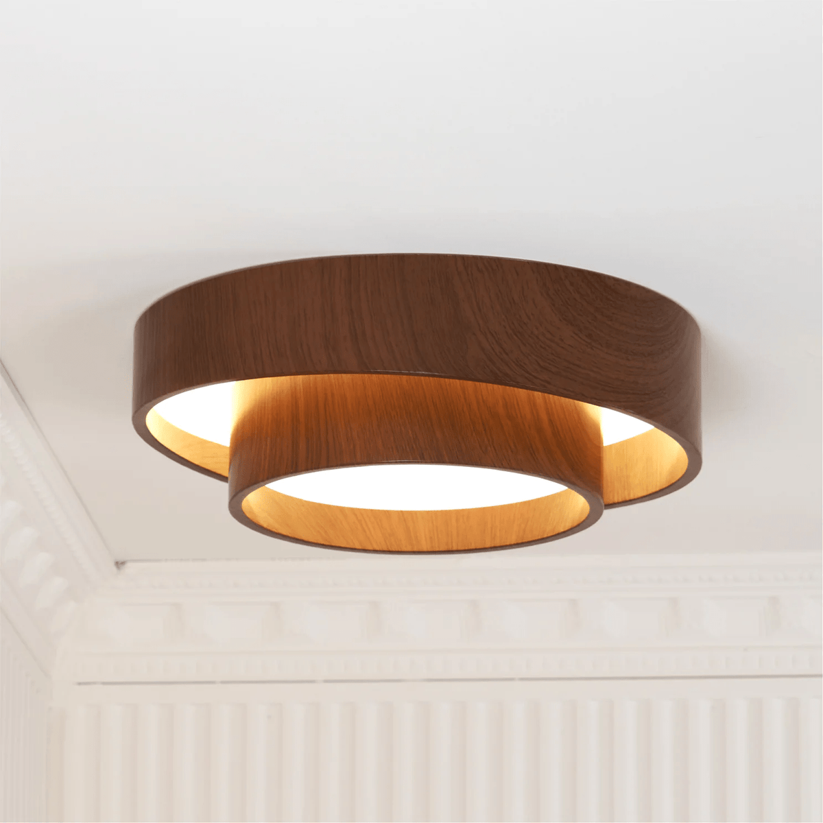 Plafonnier LED encastré finition noyer pour chambre, salon et salle à manger, éclairage plafonnier d'ambiance discret, style minimaliste contemporain