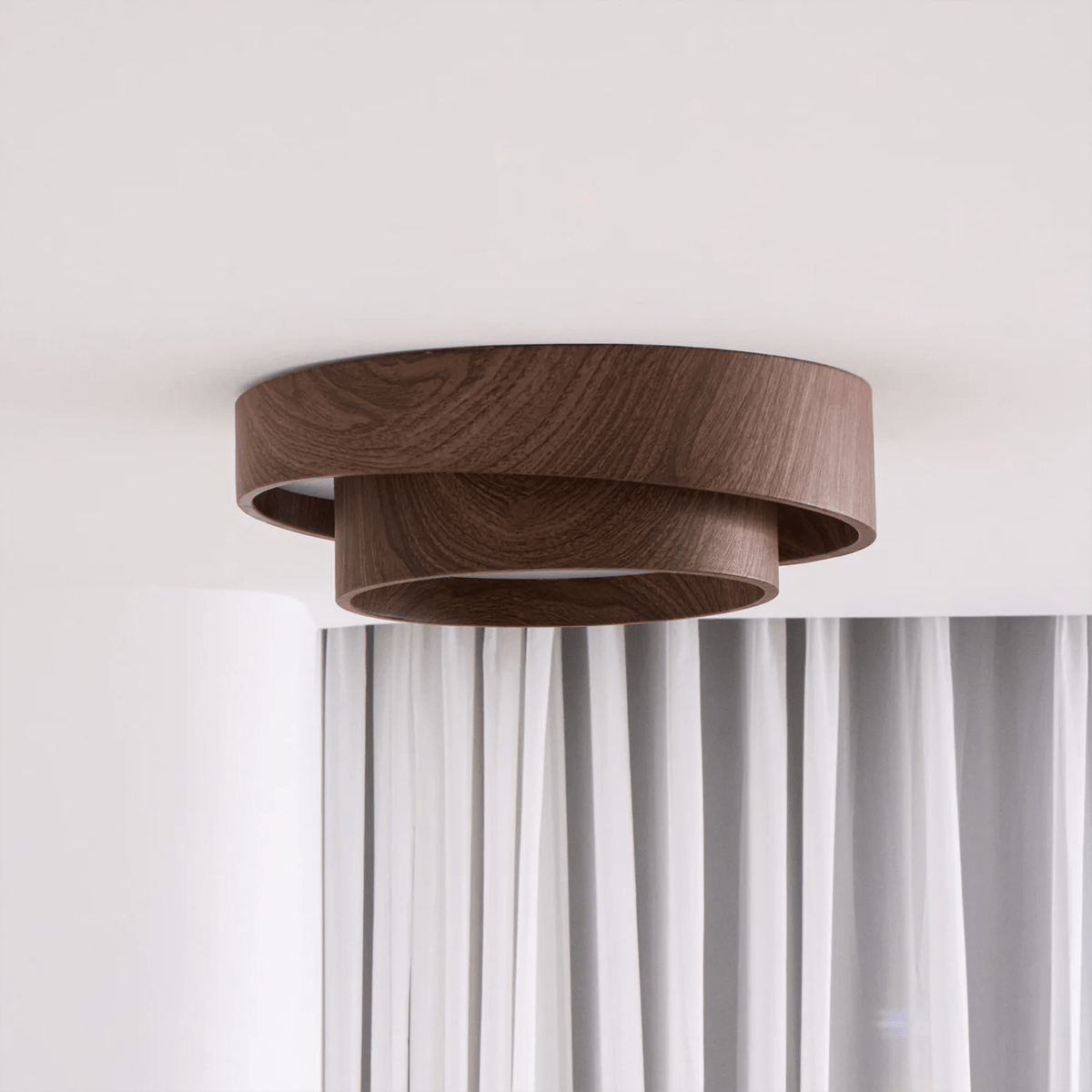Plafonnier LED encastré finition noyer pour chambre, salon et salle à manger, éclairage plafonnier d'ambiance discret, style minimaliste contemporain