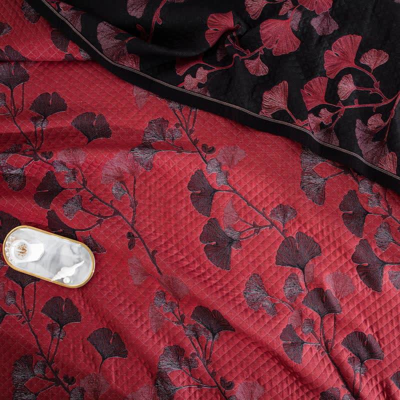 Reversible Cotton Quilt Ginkgo Leaf Design All-Season Bedspread Lightweight Throw Blanket for Bedroom Sofa Couch Travel Comfort
