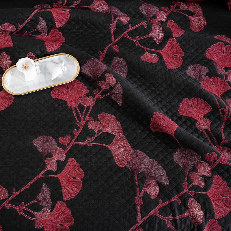 Reversible Cotton Quilt Ginkgo Leaf Design All-Season Bedspread Lightweight Throw Blanket for Bedroom Sofa Couch Travel Comfort