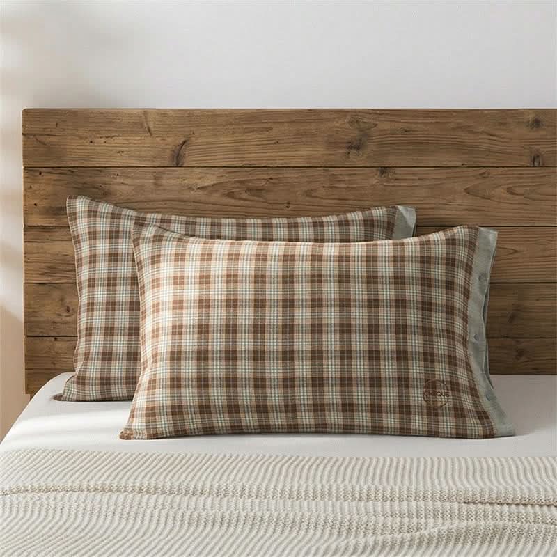PLAIDNESTA – Vintage Pillowcases for Inviting Home Style