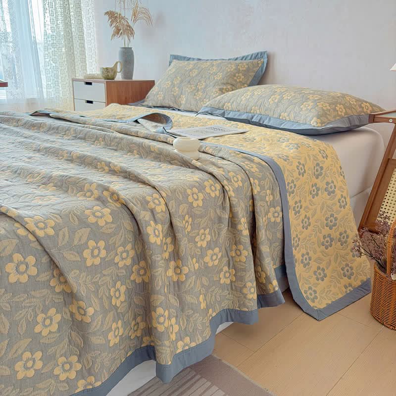 FLORAREST – Layered Blanket Quilt for Gentle Home Comfort
