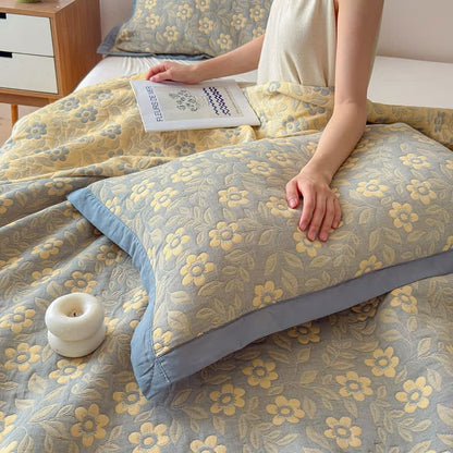 FLORAREST – Layered Blanket Quilt for Gentle Home Comfort