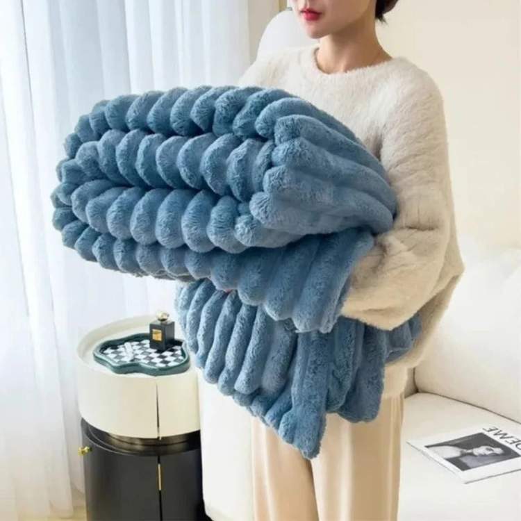 Plush Striped Throw Blanket - Faux Fur Weighted Comfort Blanket for Couch & Bed - Ultra Soft Decorative Stripe Pattern for Living Room &
