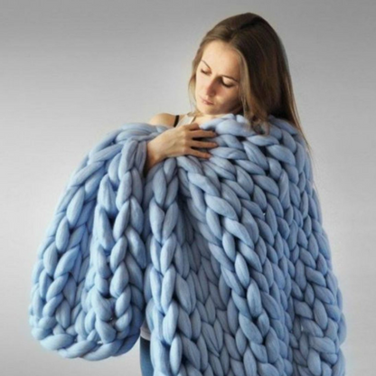 Chunky Knit Wearable Throw Blanket for Women – Cozy Oversized Shawl Wrap with Sleeves – Soft Cable Knit Design for Couch, Outdoor Evening