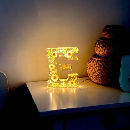 LED Letter Night Light with Real Dried Flowers in Resin – Personalized Illuminated Décor Accent for Bedroom, Nursery & Living Room