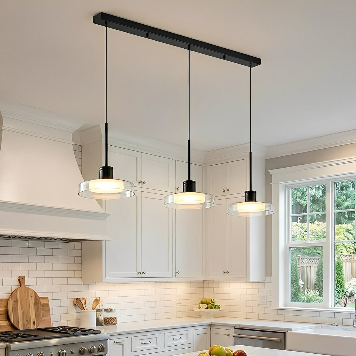 Suspension LED à température variable, 31 pouces, trois globes, cordon réglable, pour comptoir, bar, table à manger, style moderne, aluminium noir