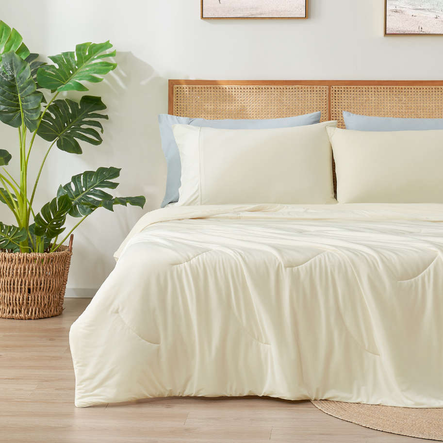 Ultra Cooling Comforter | Double-Sided Design with Advanced Fabric Technology | Lightweight for Year-Round Comfort
