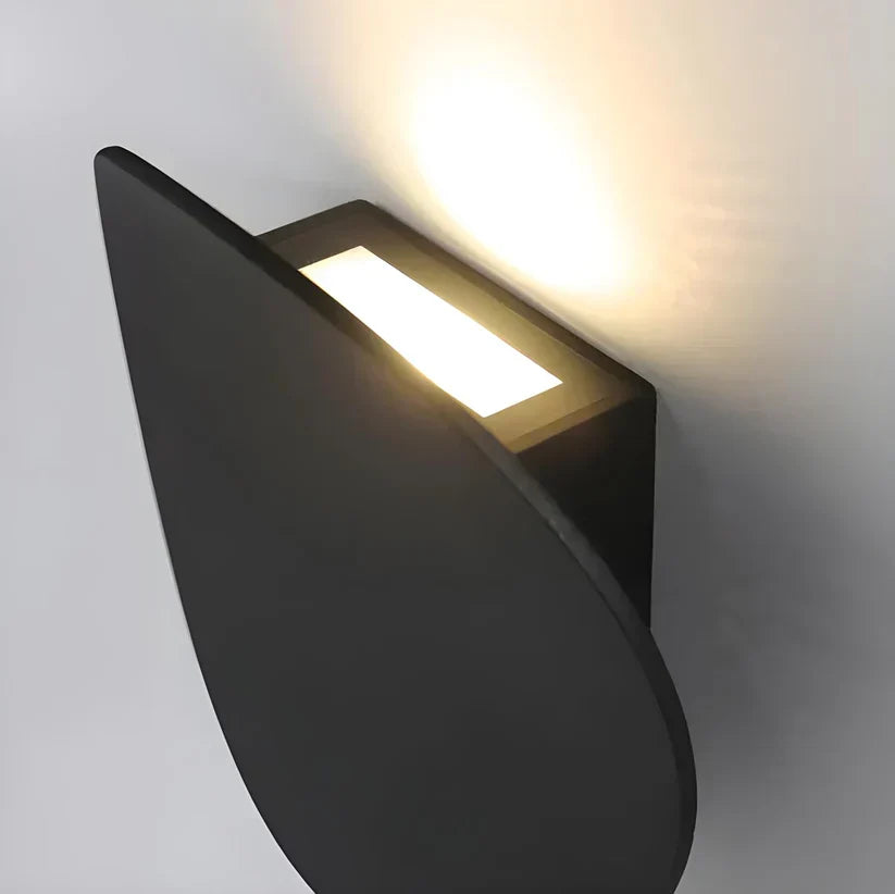 Contemporary Circular Sconce with Integrated 7W LED for Bedroom Hallway Living Room Ambient Glow Aluminum Construction Minimal Profile