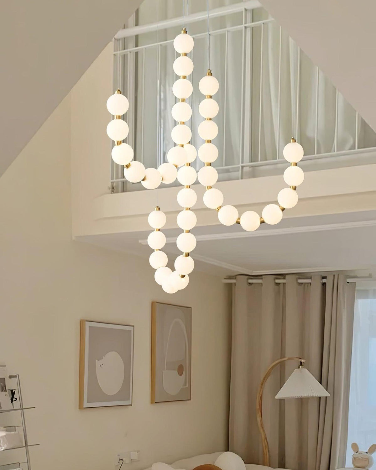 Cascading Glass Globe Pendant Light Fixture Gold White Contemporary Overhead Illumination for Breakfast Bar Eating Area Lounge 39 inch