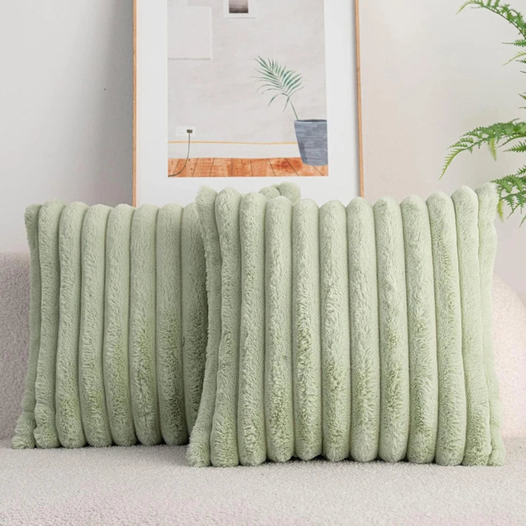 Plush Velvet Throw Pillow Cover – Soft Decorative Cushion Case for Couch, Bed & Living Room