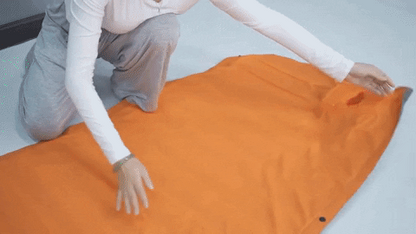 Prêt pour l'aventure | Matelas de camping gonflable avec pompe à pied intégrée | Confort nomade pour vos nuits en plein air