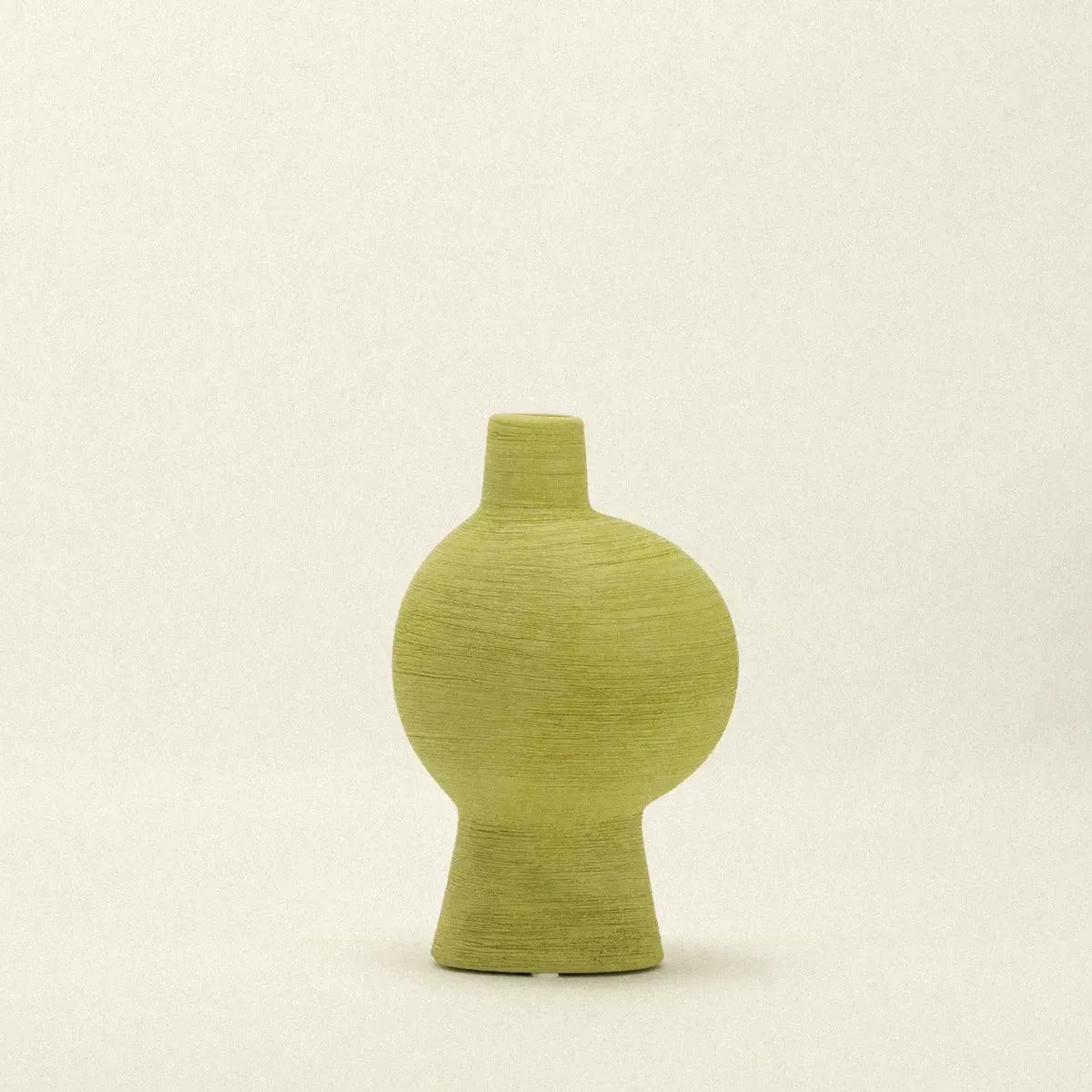 Vase en céramique sculpturale pour tables, étagères et rebords de fenêtre – Poterie artisanale verte pour fleurs fraîches ou séchées