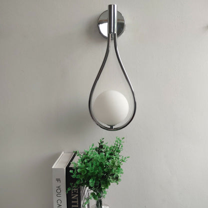 Metal Wall Sconce Light with Minimalist Linear Design for Bedroom, Living Room & Hallway – Modern Scandinavian Style Fixture in Black, Gold