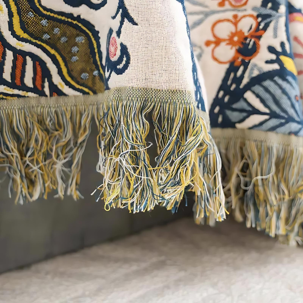 100% Cotton Jacquard Throw Blanket with Tassels – Reversible Floral Decorative Sofa Cover for All Seasons, Lightweight Woven Couch Throw