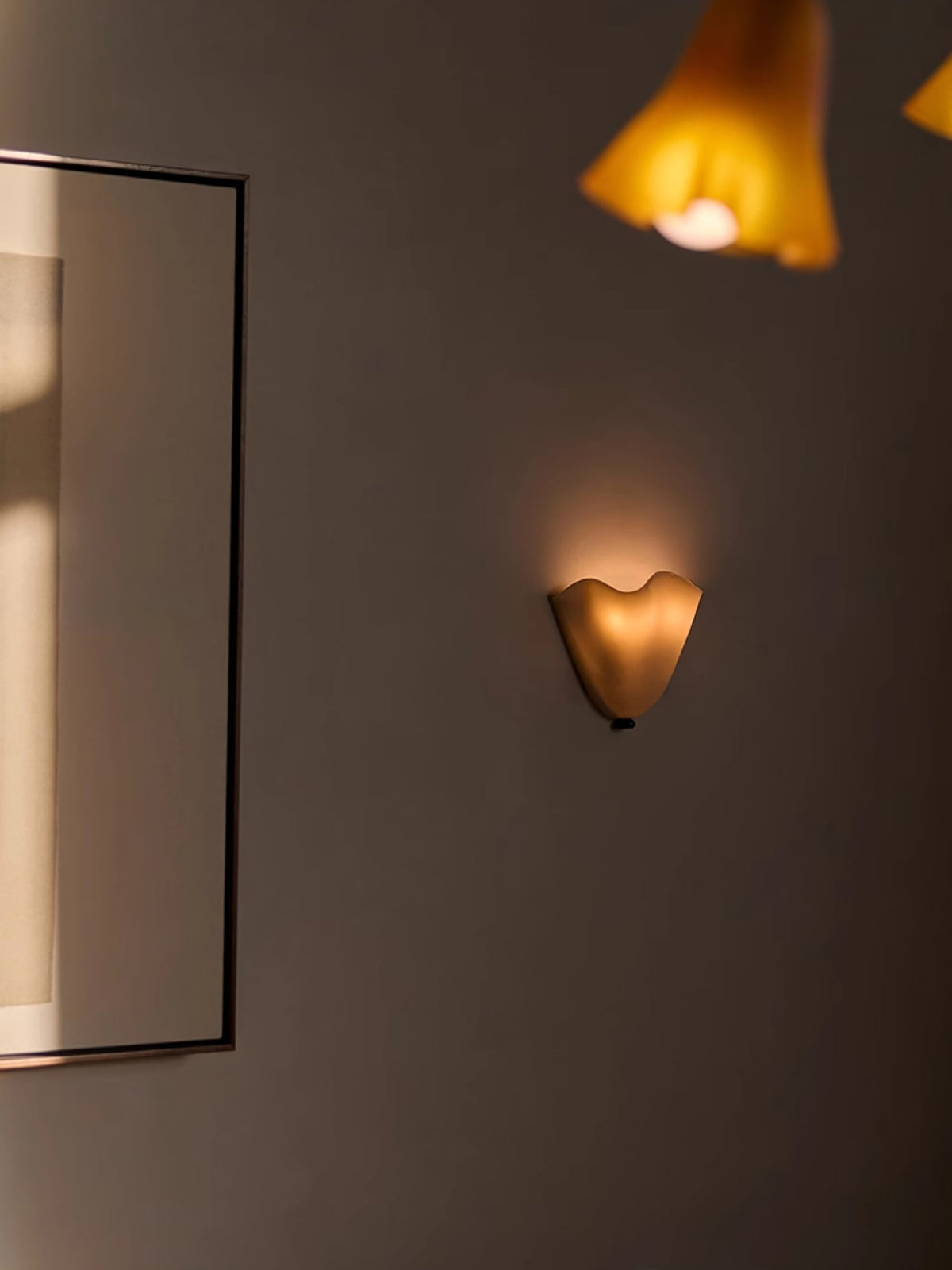 Curved Petal Glass Wall Sconce with Metal Accent for Bedroom, Hallway & Living Room – G9 LED Hardwired Modern Ambient Light Fixture