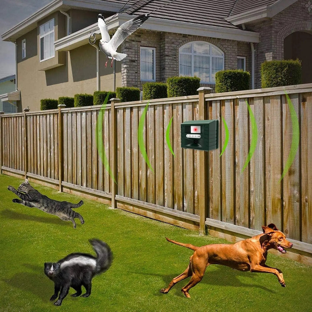 Solar-Powered Ultrasonic Wildlife Deterrent with Motion Sensor for Yards & Gardens – Harmless Pest Control Device
