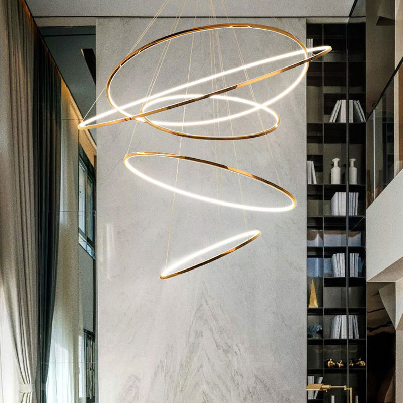 Lustre à anneaux LED en cascade à plusieurs niveaux pour grandes entrées et hauts escaliers – Éclairage décoratif moderne réglable en hauteur avec variateur à distance