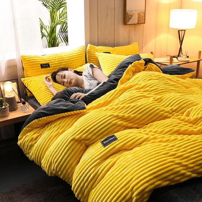 Plush Velvet Bedding Set – Ultra-Soft Coral Fleece Winter Duvet Cover with Fitted Sheet & Pillowcases for Cozy Warmth