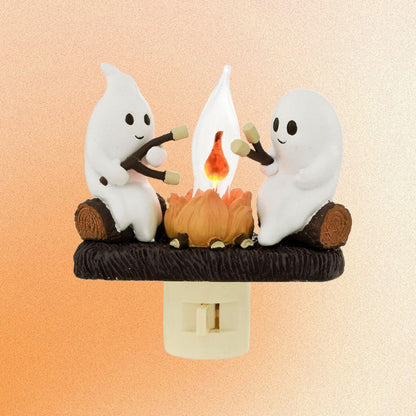Flickering Campfire Ghost Night Light LED Resin Figurine for Kids Bedrooms Halloween Decor Ambient Lighting Whimsical Tabletop Lamp