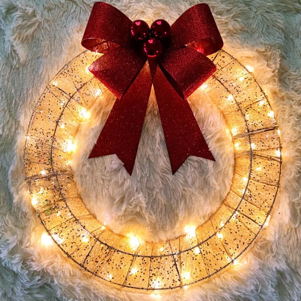 NOELSHINE – Christmas Wreath for Radiant Festive Character