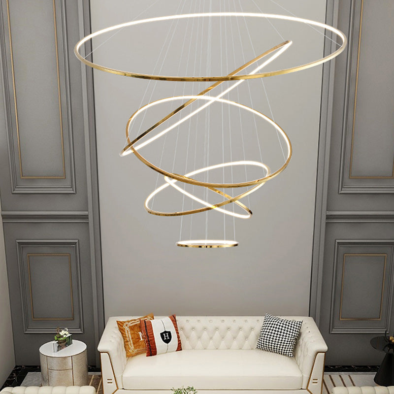 Lustre à anneaux LED en cascade à plusieurs niveaux pour grandes entrées et hauts escaliers – Éclairage décoratif moderne réglable en hauteur avec variateur à distance