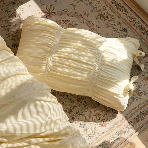 RoyalRuffle – Vintage Lace Bedding 4-Piece Set